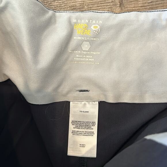 Mountain Hardwear Women's Black Yuma Convertible Pant size 14 - Picture 6 of 8